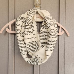 STORIARTS Cream Text Print Scarf